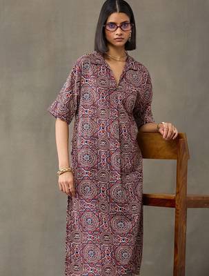 everyday women floral printed regular cotton kurta with trousers 7
