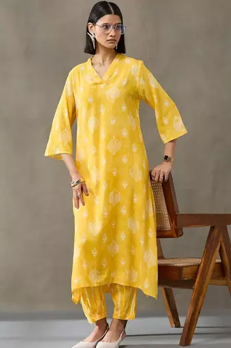 smart women floral printed regular kurta with salwar