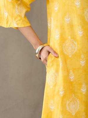 smart women floral printed regular kurta with salwar 5