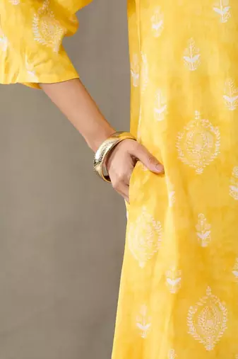 smart women floral printed regular kurta with salwar