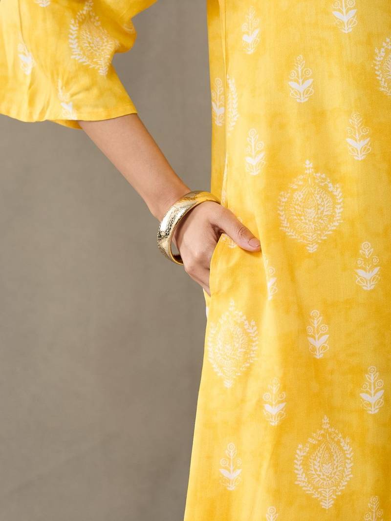 smart women floral printed regular kurta with salwar