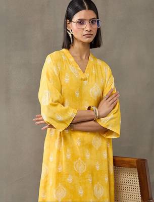 smart women floral printed regular kurta with salwar 7