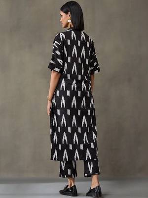 everyday women floral printed regular cotton kurta with trousers 2