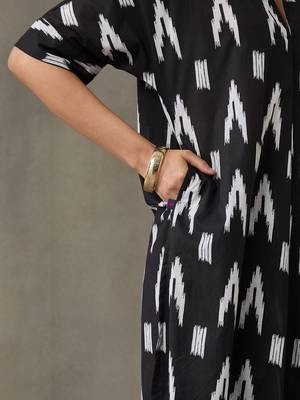 everyday women floral printed regular cotton kurta with trousers 5