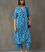 classic women floral printed regular cotton kurta with trousers