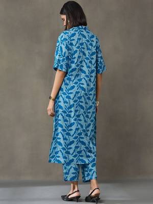 classic women floral printed regular cotton kurta with trousers 2