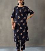 smart women floral printed regular kurta with trousers