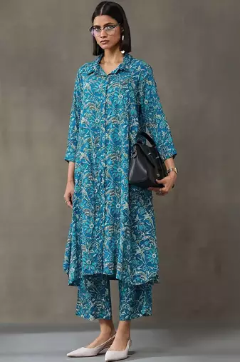 formal women floral printed regular kurta with trousers