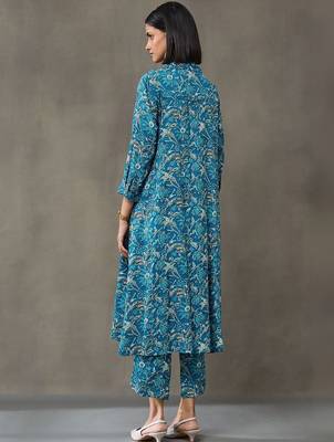 formal women floral printed regular kurta with trousers 2