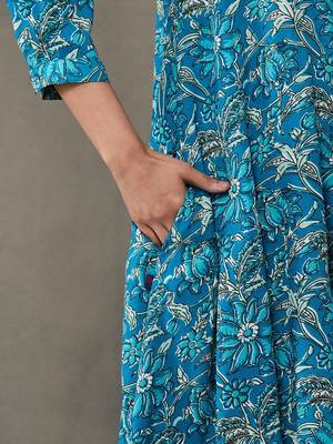 formal women floral printed regular kurta with trousers 5