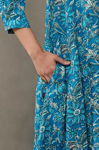 formal women floral printed regular kurta with trousers
