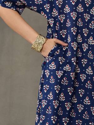 workwear women floral printed regular cotton kurta with trousers 5
