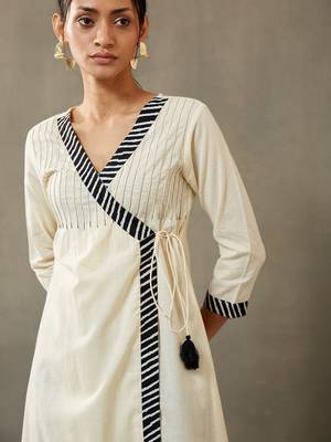 structured women dyed angrakha cotton kurta with palazzos 6