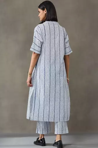 structured women floral printed regular cotton kurta with trousers