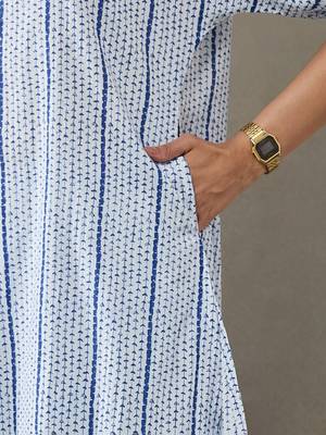 structured women floral printed regular cotton kurta with trousers 5