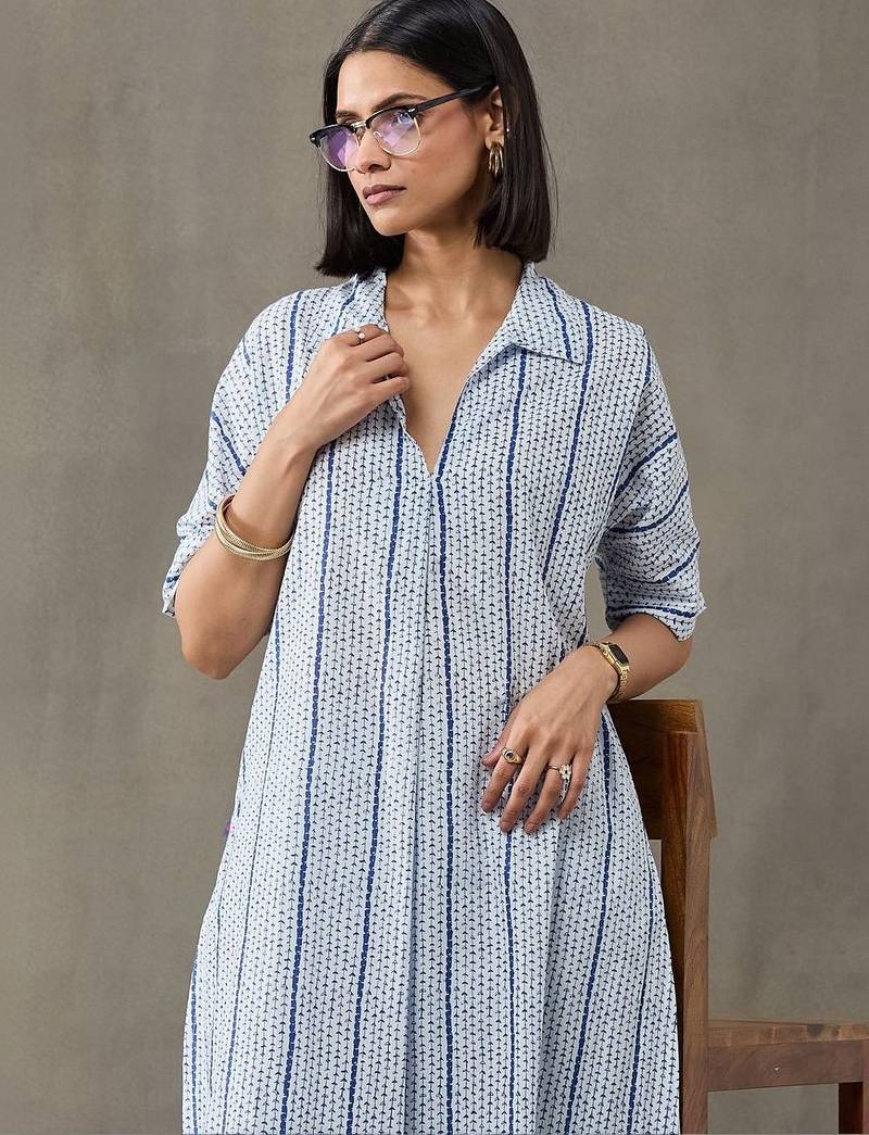structured women floral printed regular cotton kurta with trousers