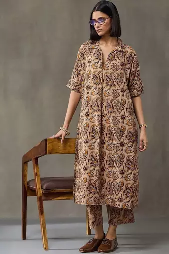 lightweight women floral printed regular cotton kurta with trousers