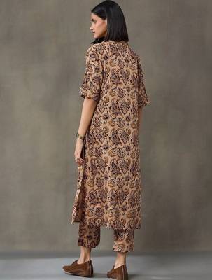 lightweight women floral printed regular cotton kurta with trousers 2