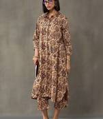 classic women floral printed regular cotton kurta with trousers