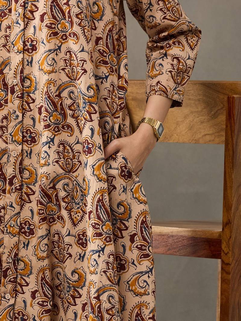 classic women floral printed regular cotton kurta with trousers
