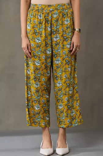 workwear women floral printed regular kurta with trousers