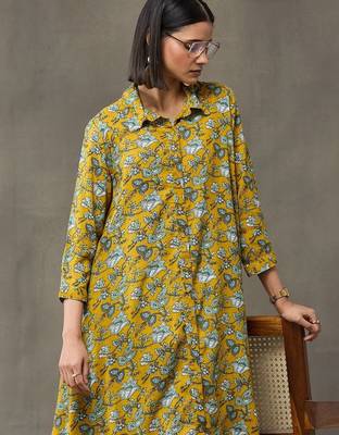 workwear women floral printed regular kurta with trousers 7