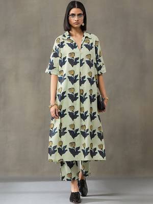 lightweight women floral printed regular cotton kurta with trousers 1