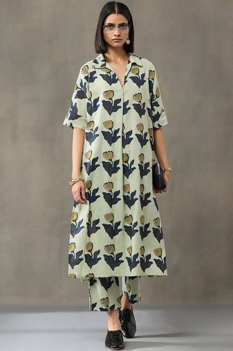 lightweight women floral printed regular cotton kurta with trousers