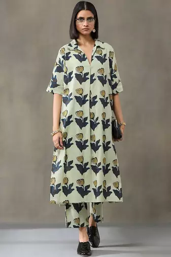 lightweight women floral printed regular cotton kurta with trousers