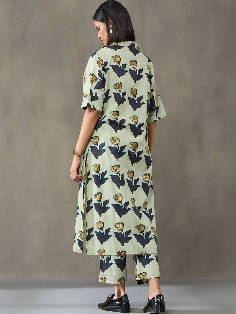 lightweight women floral printed regular cotton kurta with trousers