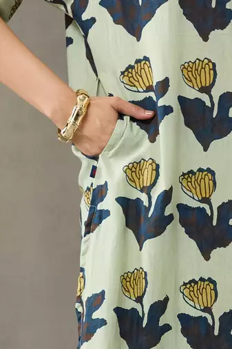 lightweight women floral printed regular cotton kurta with trousers
