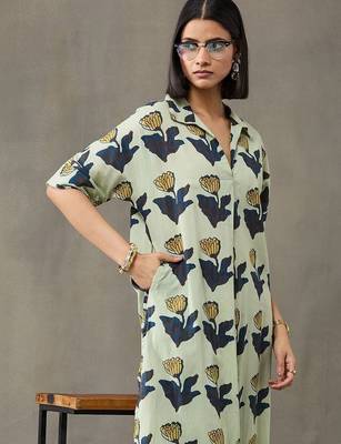 lightweight women floral printed regular cotton kurta with trousers 7