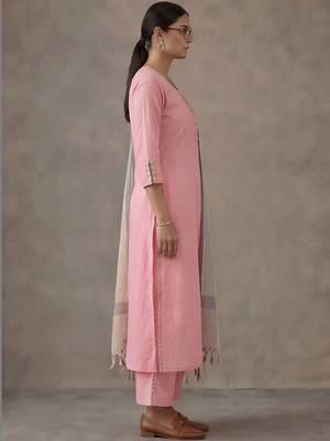 classic women printed regular cotton kurta with palazzos & with dupatta 4