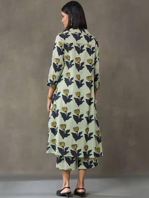 women floral printed regular cotton kurta with trousers 2
