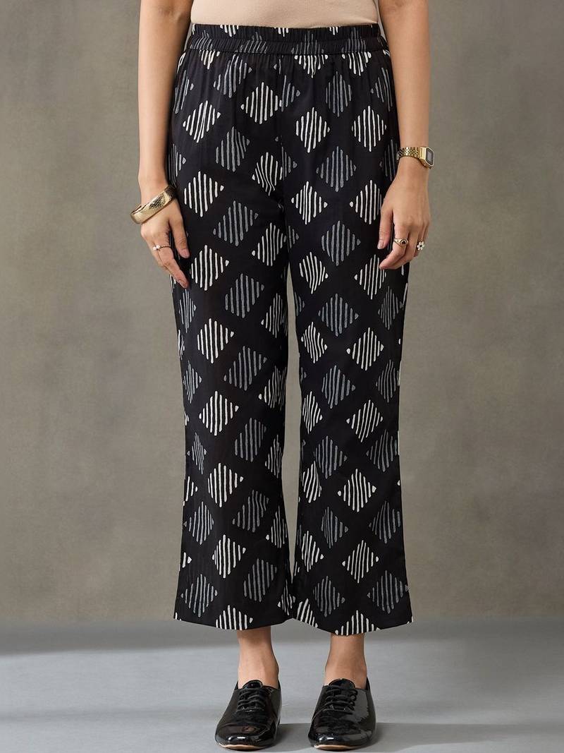 structured women floral printed regular cotton kurta with trousers