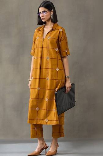 everyday women floral printed regular cotton kurta with trousers