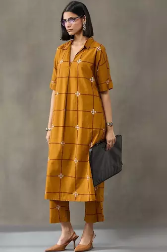 everyday women floral printed regular cotton kurta with trousers