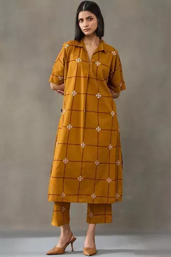 everyday women floral printed regular cotton kurta with trousers