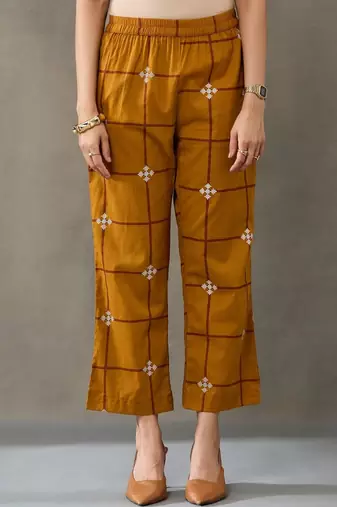 everyday women floral printed regular cotton kurta with trousers