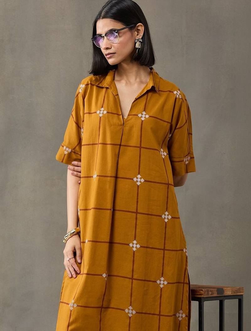 everyday women floral printed regular cotton kurta with trousers