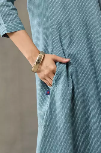 workwear women embroidered regular thread work kurta with trousers