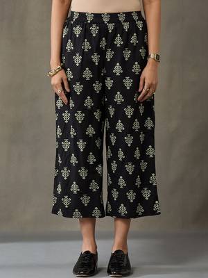 everyday workwear women floral printed regular cotton kurta with trousers 6