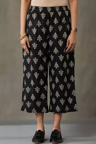 everyday workwear women floral printed regular cotton kurta with trousers