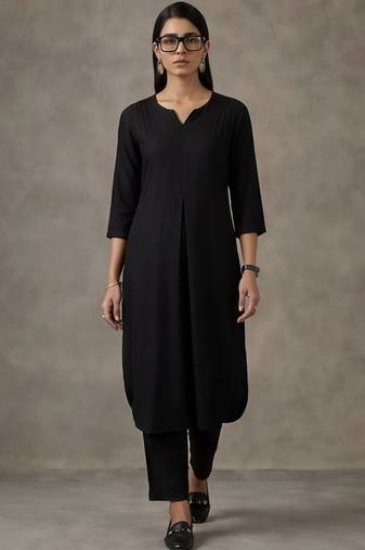 classic women regular kurta with trousers