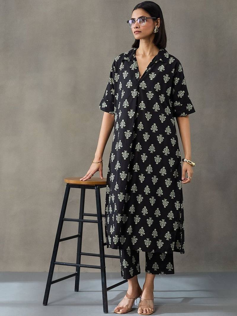 structured women floral printed regular cotton kurta with trousers