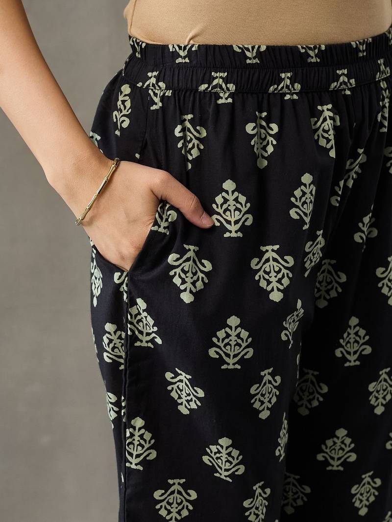 structured women floral printed regular cotton kurta with trousers