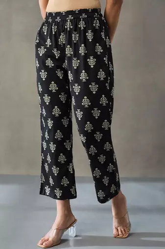 structured women floral printed regular cotton kurta with trousers