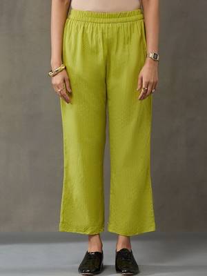 classic women embroidered regular thread work kurta with trousers 6