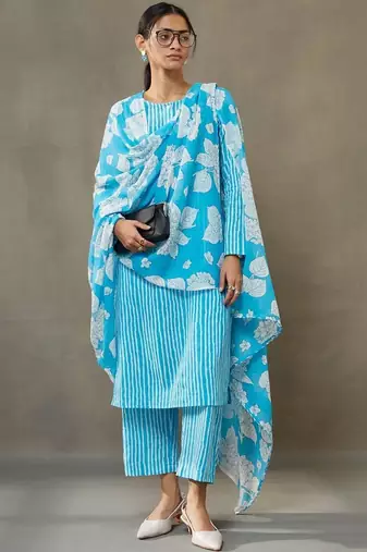 structured women leheriya printed regular cotton kurta with palazzos & with dupatta