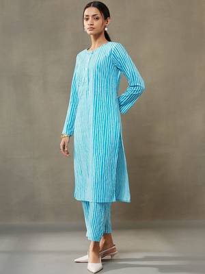structured women leheriya printed regular cotton kurta with palazzos & with dupatta 2